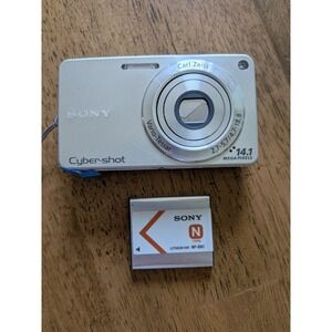 Sony Cyber-shot DSC-W350 14.1MP Compact Digital Camera (For Parts or Repair)